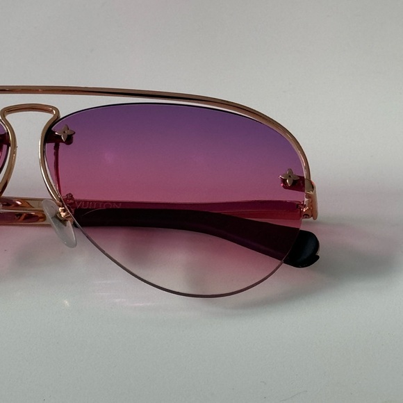 Louis Vuitton sunglasses - Picture 2 of 8